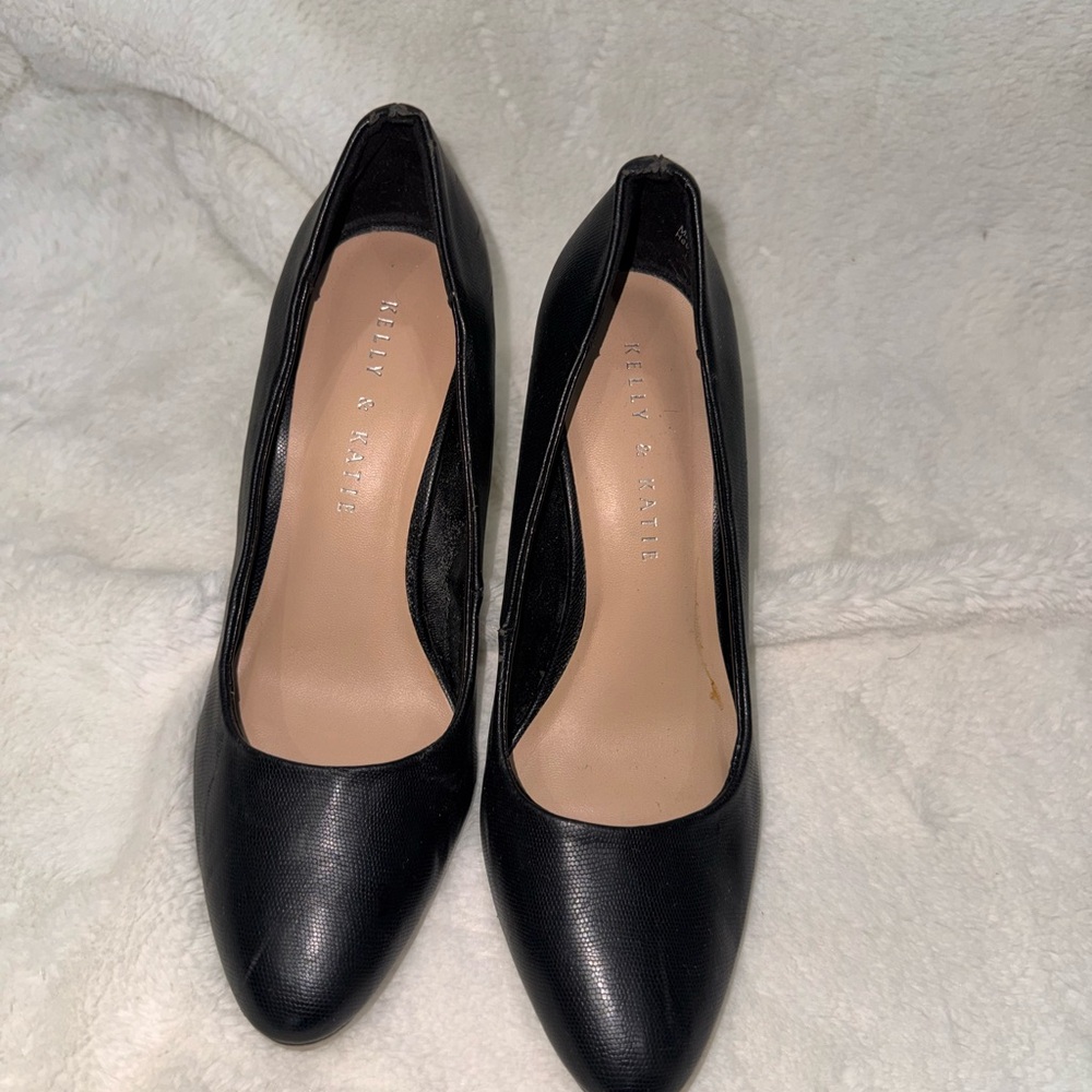 Kelly & Katie Black Women's Shoes